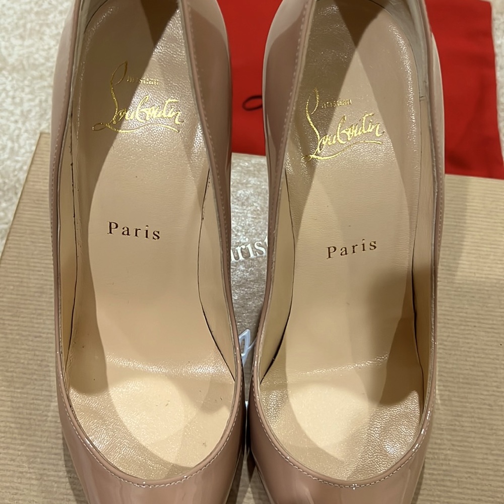 Christian Louboutin, Pigalle 100, Nude, shiny leather - Picture 10 of 17